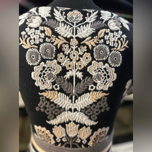 ETT TWA Anthropologie size 6 Soirée Embroidery Sleeveless Midi Dress - Picture 10 of 12